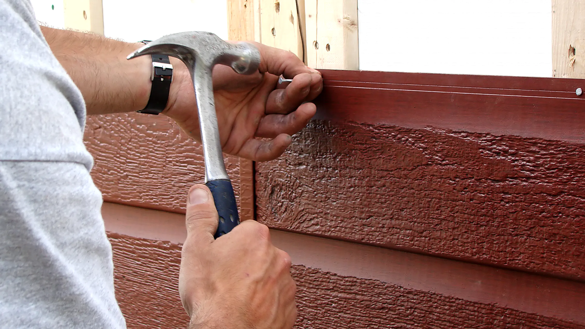 How to install vinyl siding nailing vinyl siding