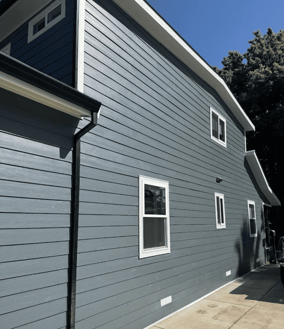 house with blue gray siding